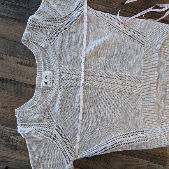 Onze Montréal sweater size L - Picture 3 of 5